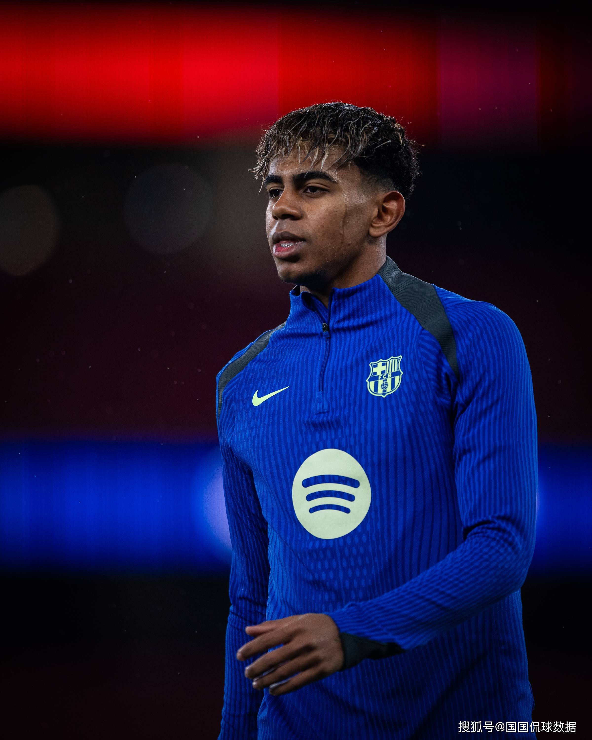 星空娱乐今夜本菲卡调整名单以备NBA常规赛Ming在巴塞罗那比赛中回归赛场，媒体一致点评：北京首钢强势反弹备战西甲的简单介绍